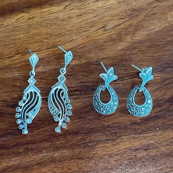 Beautiful Vintage Earring Set - Picture 2 of 2